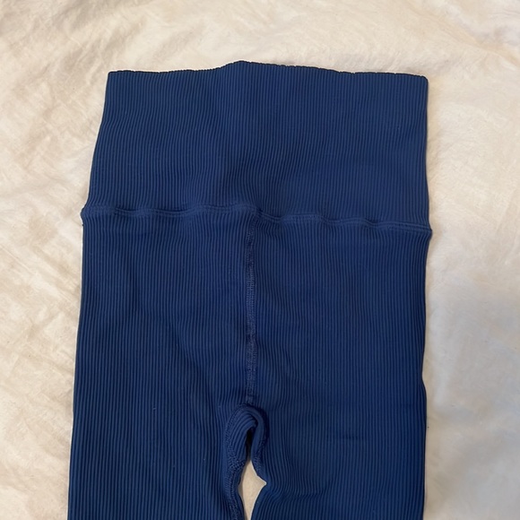 XS/S Free People Movement Set - Picture 8 of 11